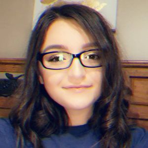 Meet your Posher, Chloe